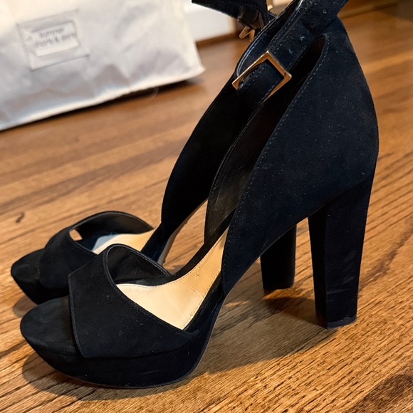 Vince Camuto Elegant Black Women's Heels - Picture 2 of 5